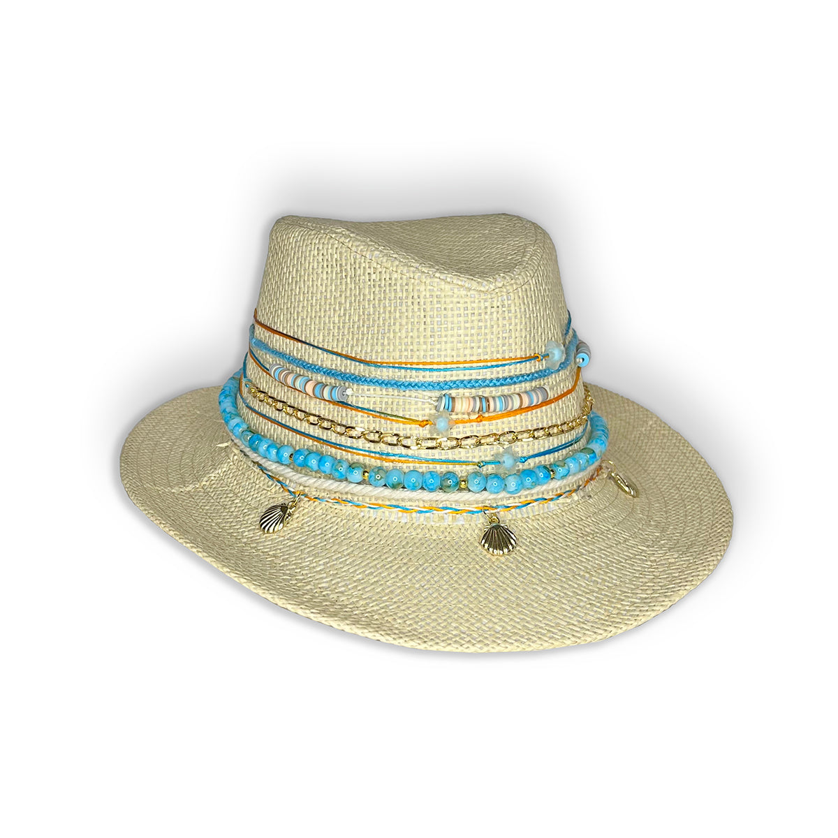 Beige beach hat with blue beads and gold chain with shell charms