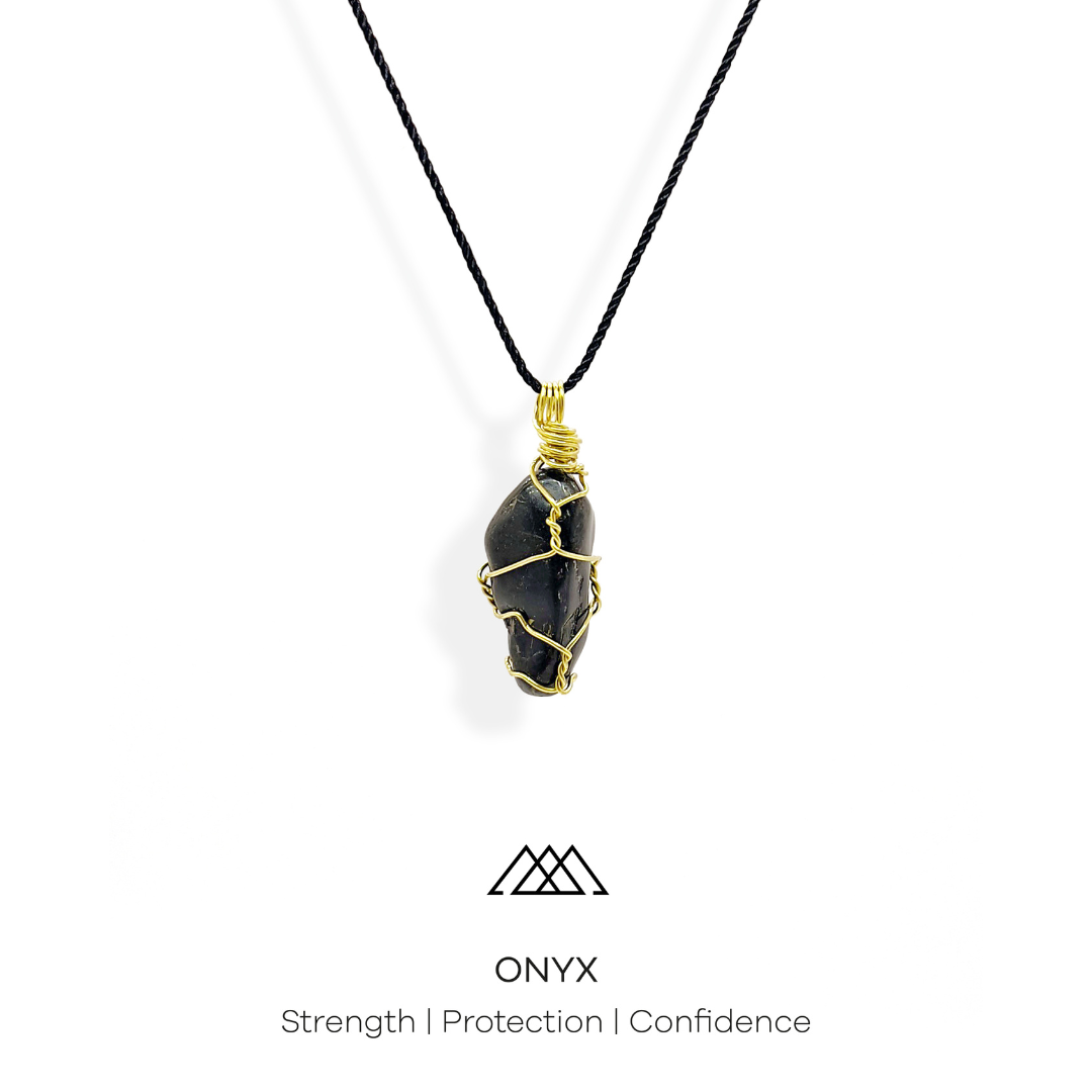 The Onyx crystal is known for its ability to provide strength, protection, and confidence. This pendant, made with a carefully wrapped gold wire, is a truly unique piece.